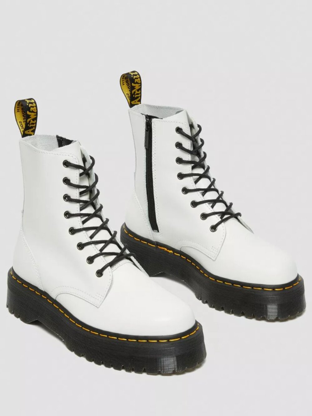 NWOB Dr Martens Jadon Smooth Leather Platform Boots, White, Size 8 - Picture 2 of 13